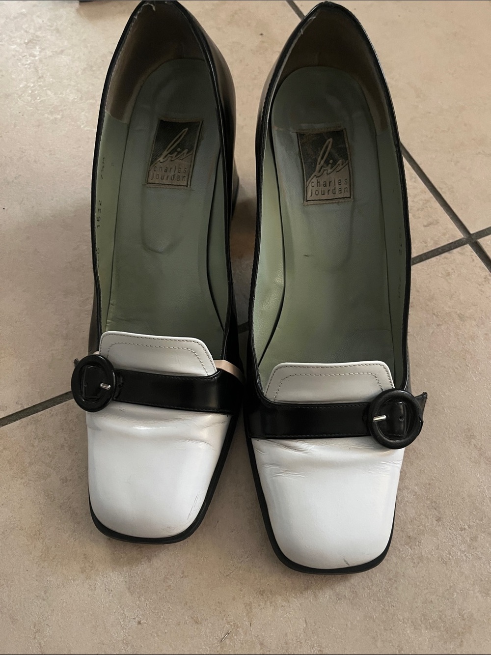 Vintage Charles Jourdan Black and White Leather Heeled Loafers size 7.5